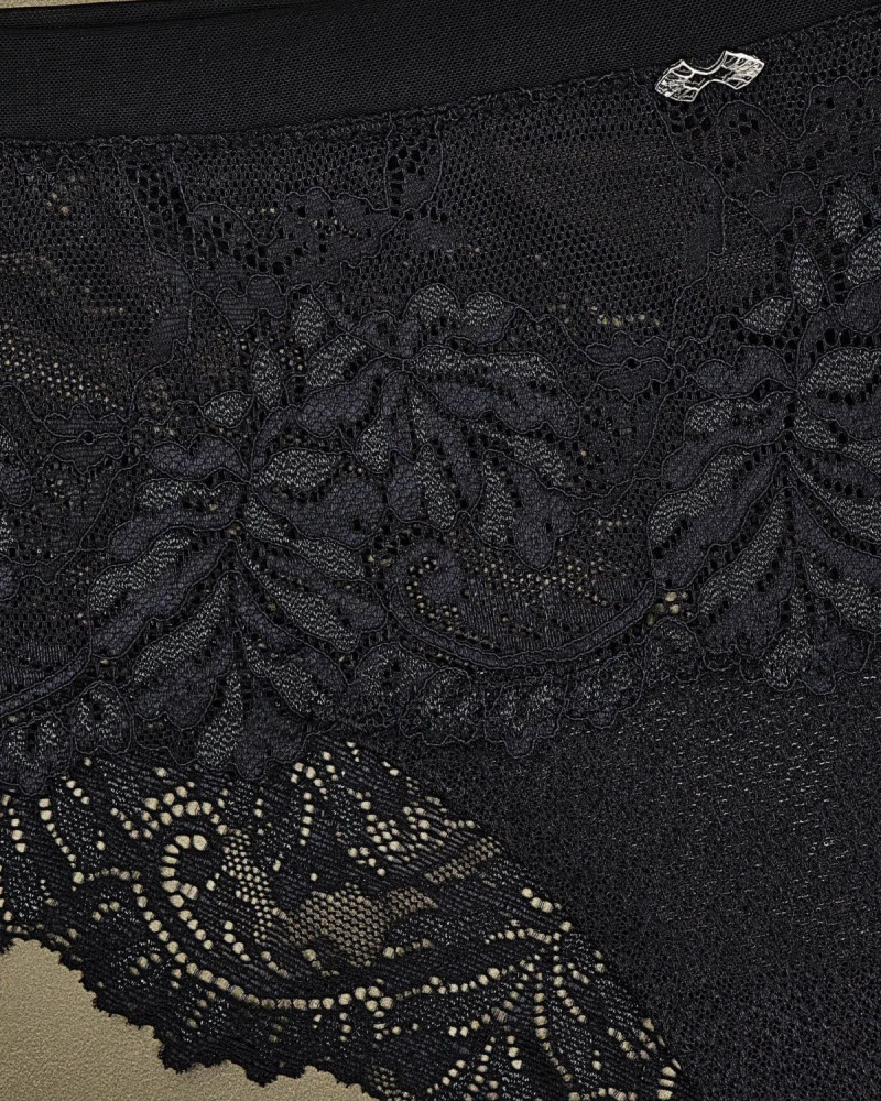 Бикини с хипстър кройка Enigma