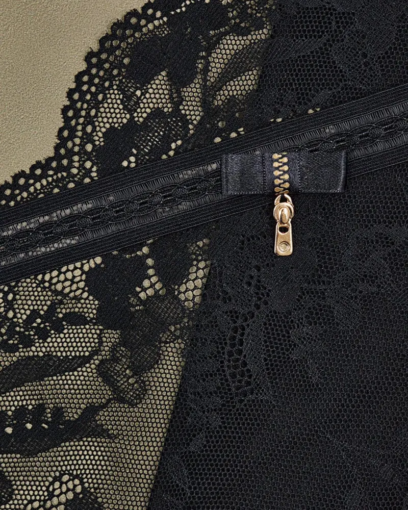 Бикини бразилиана  RICHNESS