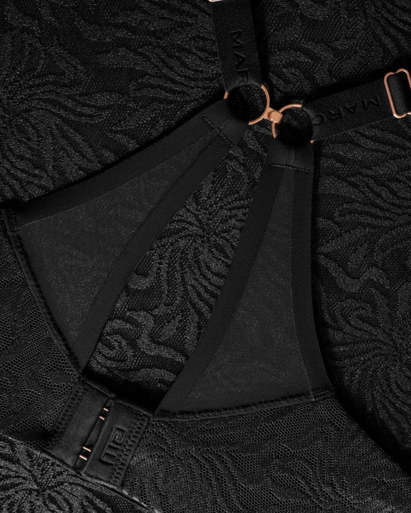 Сутиен с твърди чашки и банели Crystalline