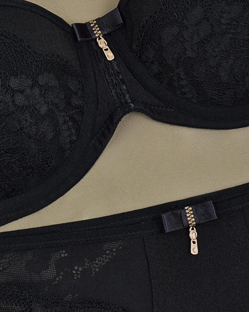 Сутиен с лек Push-Up RICHNESS