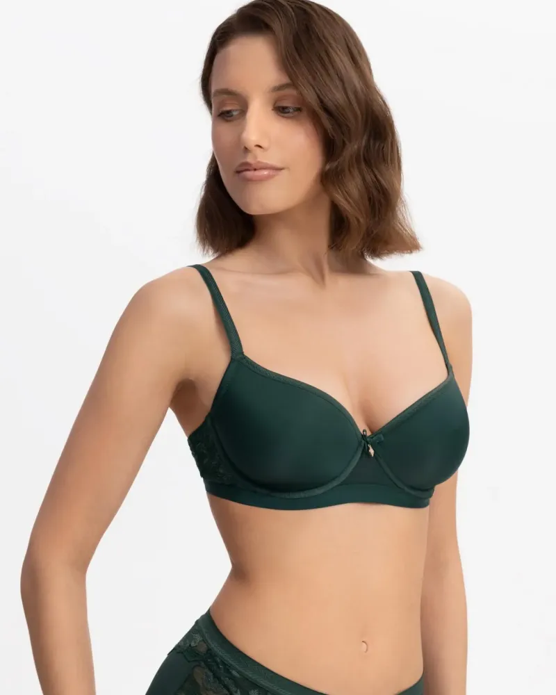 Сутиен с формовани чашки QUIET FOREST