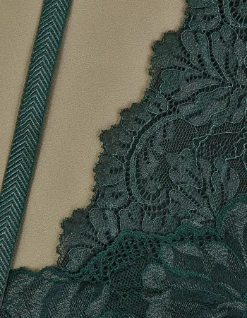 Сутиен с меки чашки QUIET FOREST