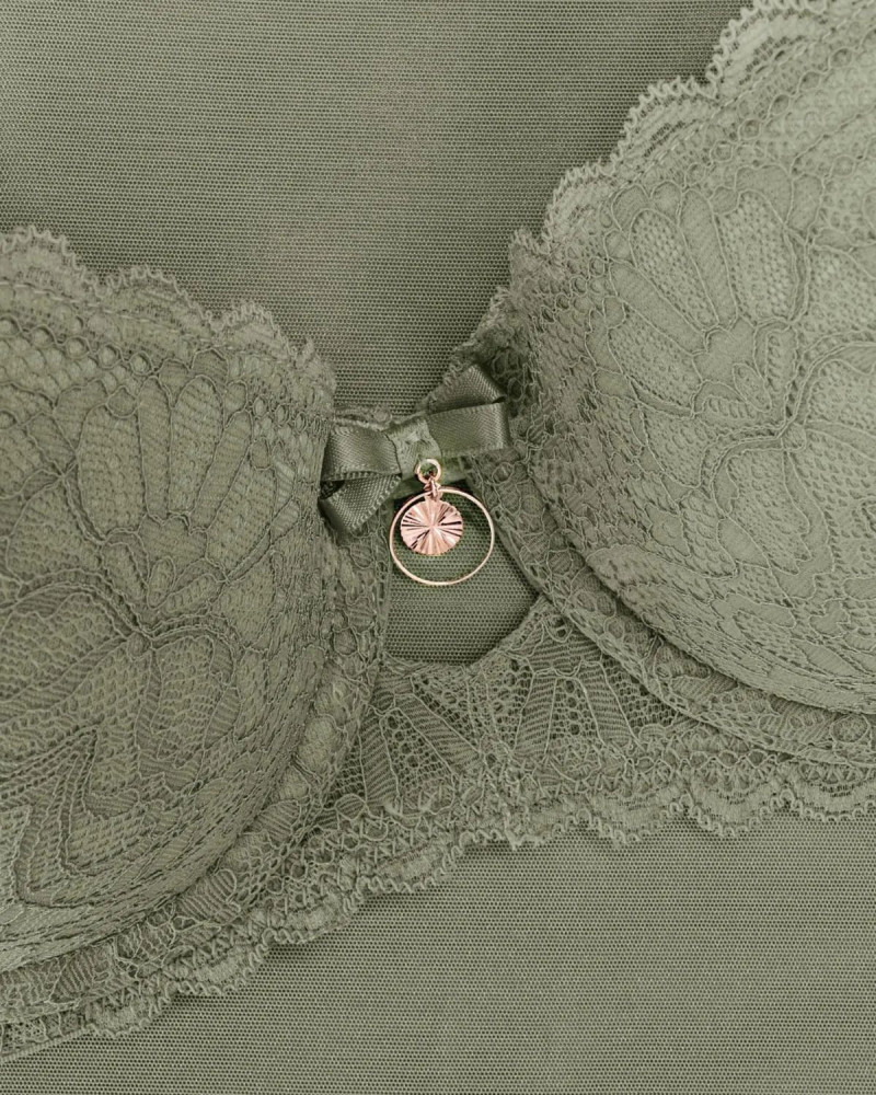 Сутиен Push Up Modern Must, луксозно бельо от Marc and Andre